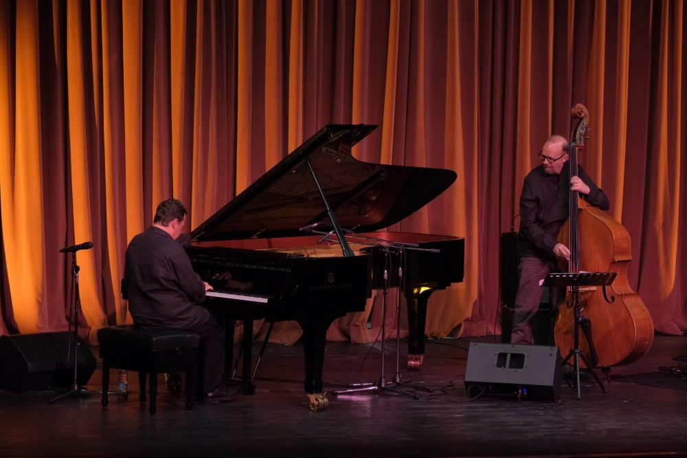Uğur G&uuml;neş Trio&rsquo;dan unutulmaz performans