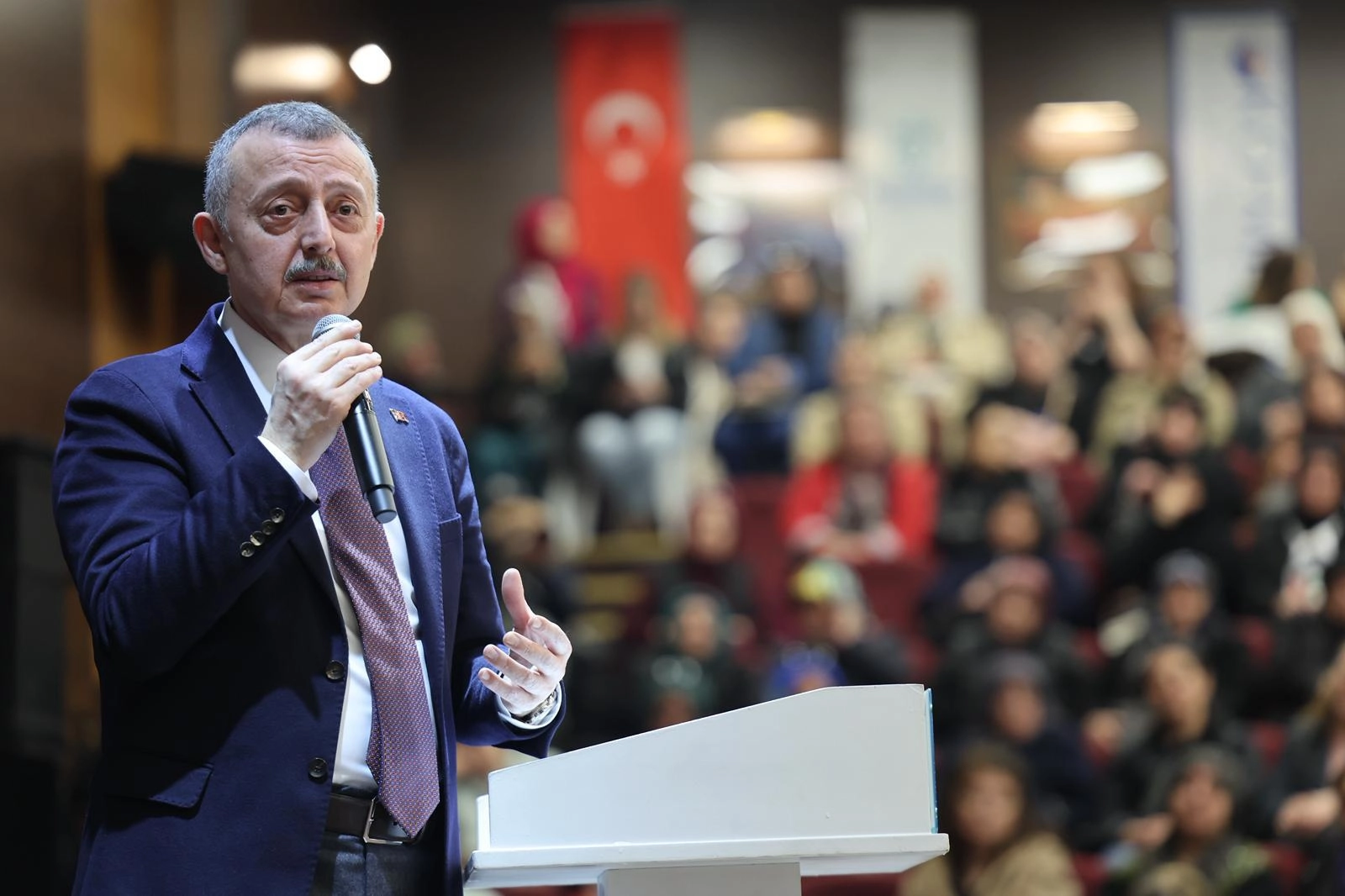 Başkan B&uuml;y&uuml;kakın: &ldquo;İ&ccedil;imiz kan ağlıyor&rdquo;