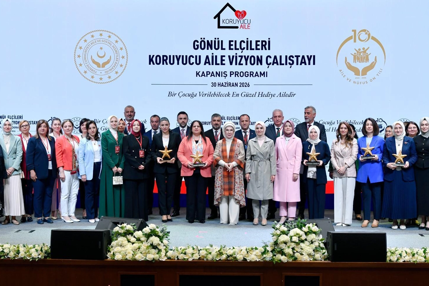 11 bin 22 &ccedil;ocuk aile şefkatiyle b&uuml;y&uuml;yor