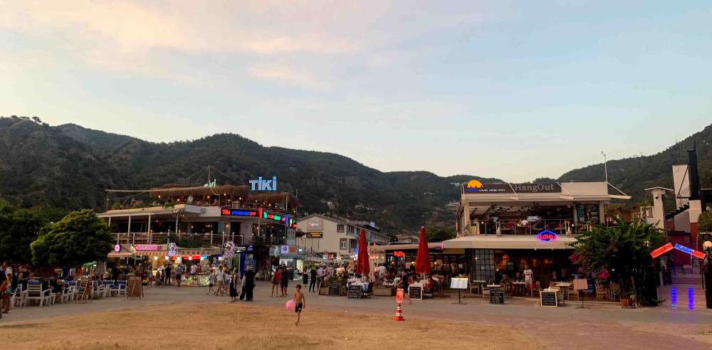 CENNETTEN BİR KÖŞEDİR “FETHİYE”…