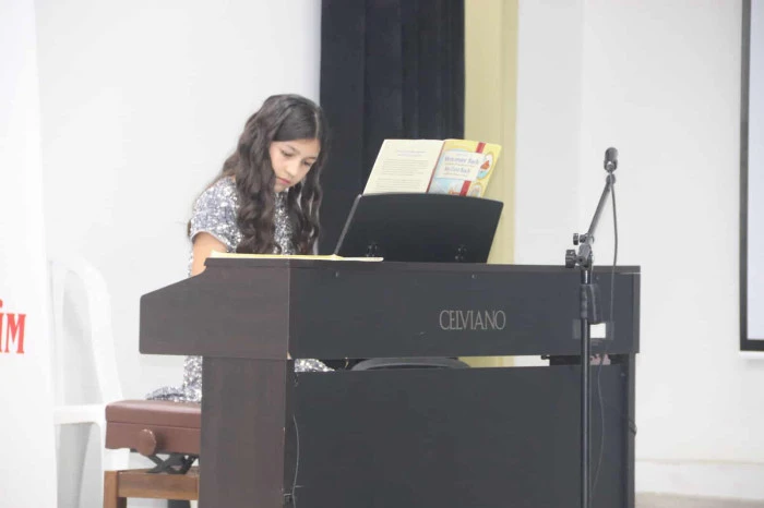 KöydeFestival Beşinci Yılını Evrensel Çocuk Hakları Günü'nde Sahne Kutladı 