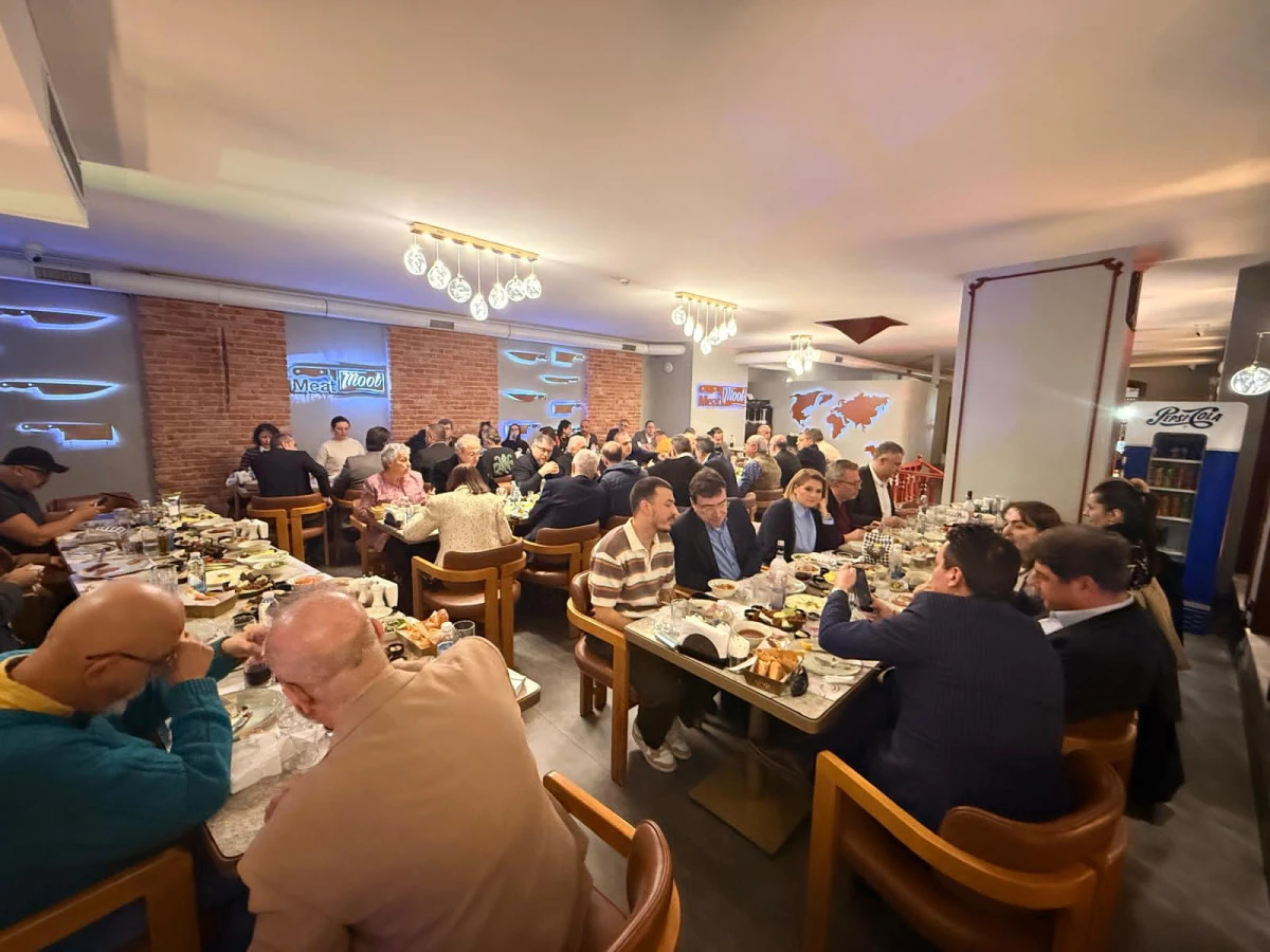 Lezzethanların 20. Yıl Buluşması MEAT MOOT Bosphorus&rsquo;ta Ger&ccedil;ekleşti: Ramazan Bereketi Sofralara Yansıdı