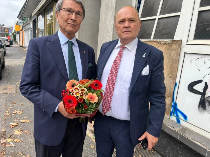 Prof. Dr. Yusuf Halaçoğlu Almanya’da Partililerle Buluştu