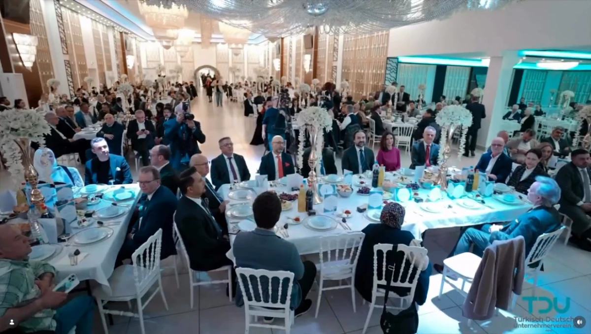 TDU NRW ve CDU K&ouml;ln&rsquo;den K&ouml;ln&rsquo;de Birlik ve Dayanışma Mesajı Veren İftar Programı